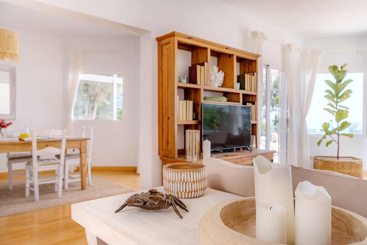 Amazing 3 Bedroom Ocean View With Pool Tias Luaran gambar